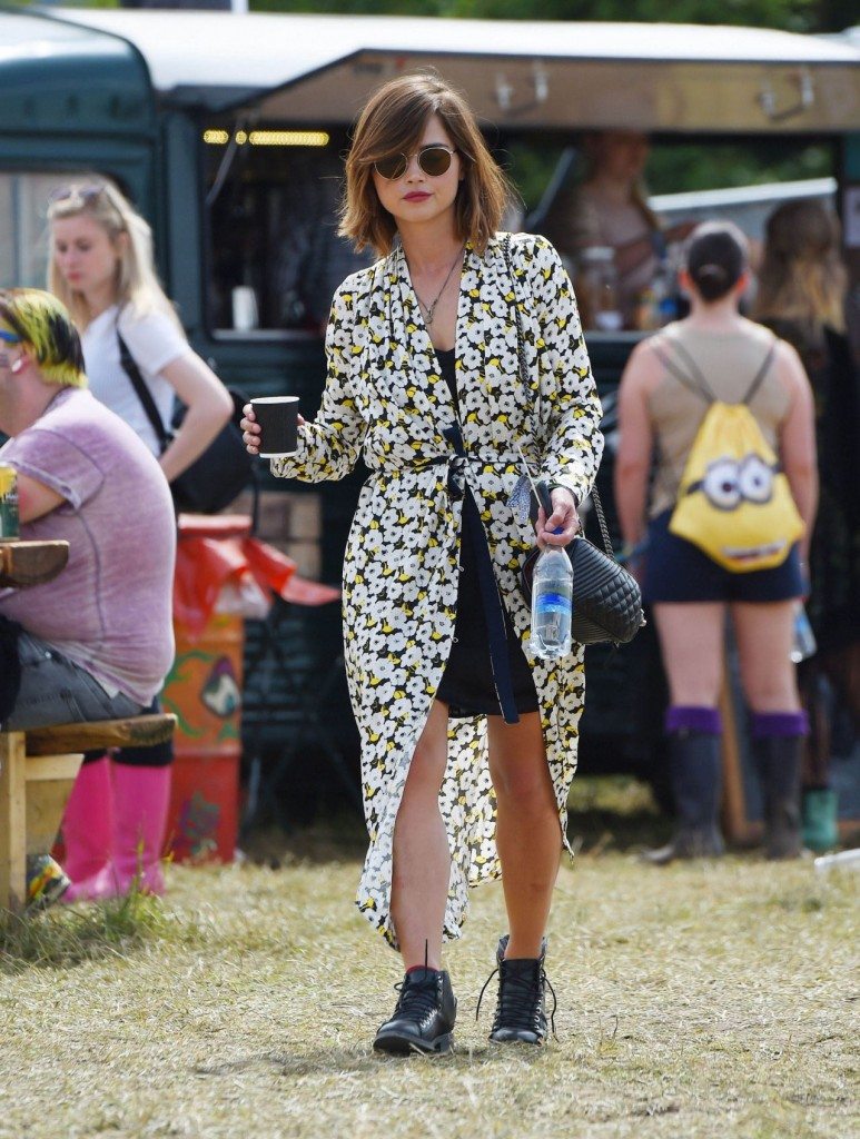 jenna-coleman-at-the-glastonbury-festival-in-england-june-2015_5